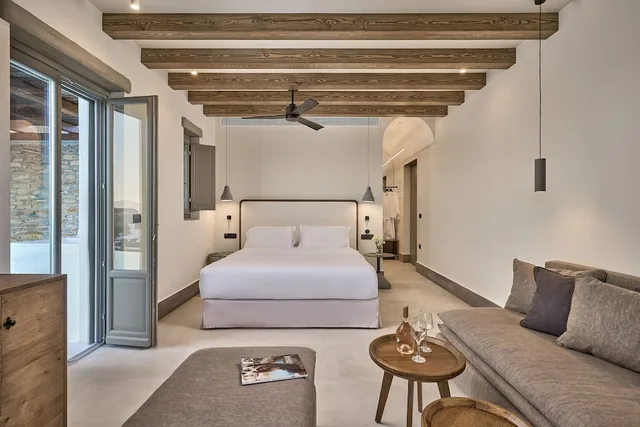 3 Bedrooms, Elite, Suite, 1 King and 2 Queen Beds, Outdoor Jetted Tub, Private Pool، Ios Grand Pool Suites 5/7