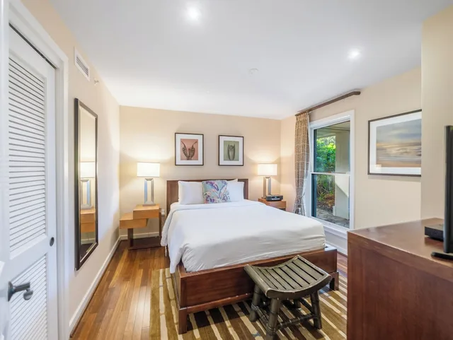 فيلا ديلوكس بسرير كينج وسريرين كوين بإطلالة على الحديقة مع أريكة، Ocean Villas At Turtle Bay 6/10