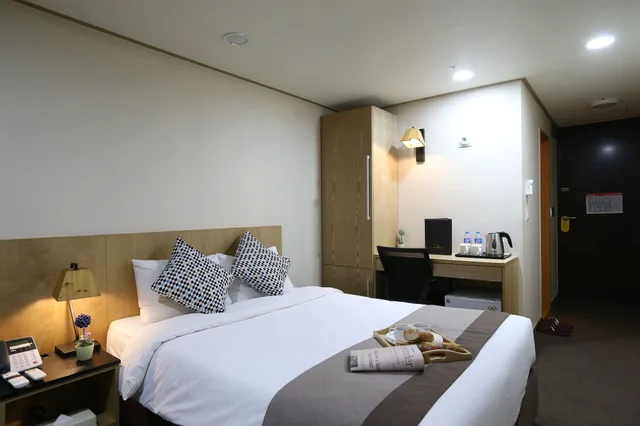 غرفة قياسية بسرير مزدوج، GOLDEN CITY HOTEL DONGDAEMUN 1/5