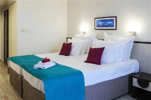 غرفة مزدوجة ديلوكس، Meridian Hotel 2/3