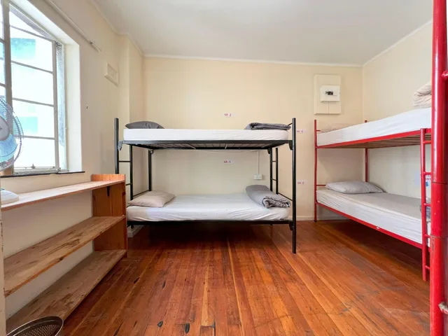 سكن مشترك مختلط بستة أسرّة، Long Street Backpackers - Adults Only 4/10