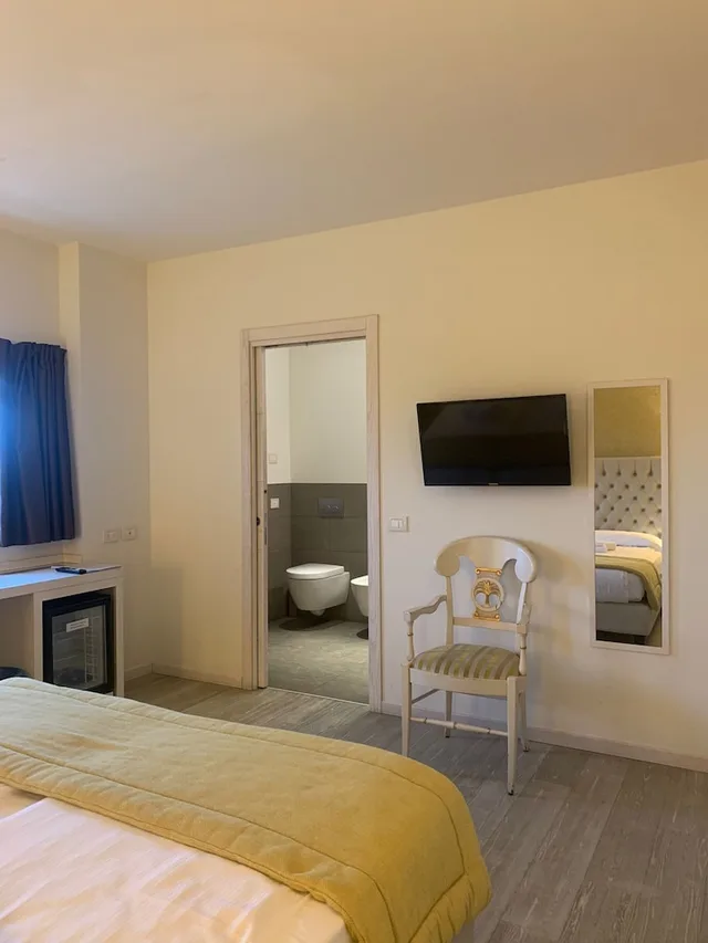 1 Bedroom, Standard, Double or Twin Bed, City View, Nuova Opera Rooms 7/10