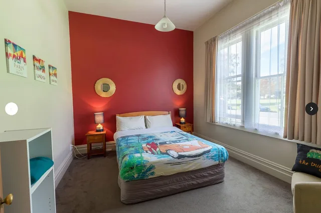 غرفة بسرير مزدوج بحمام مشترك، The Bug Backpackers Hostel 1/2