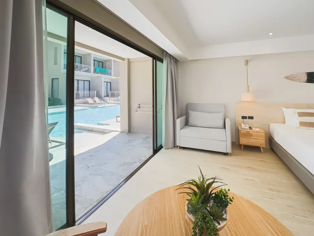 Deluxe Pool Access، Khaolak Emerald Beach Resort and Spa 10/10