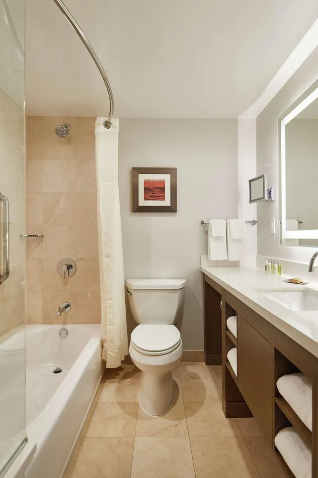 Room, 2 Double Beds, Executive Level، Doubletree By Hilton Torrance South Bay 3/4