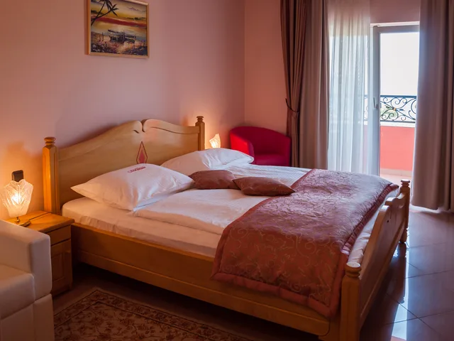 Room, Double Bed, Park Side، Hotel Miramare 1/3