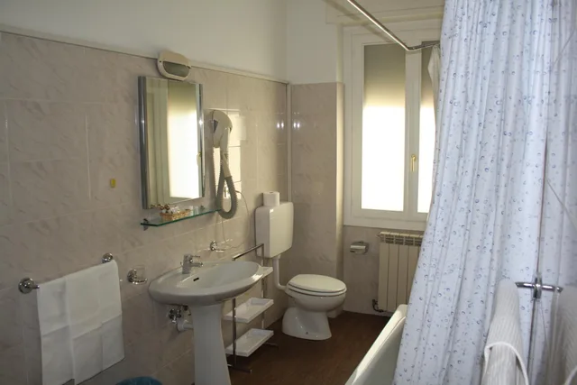 غرفة رباعية، Hotel Sole Mare 6/7