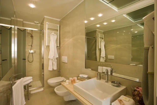 جناح جونيور بثلاثة أسرّة، Hotel Roma 3/3