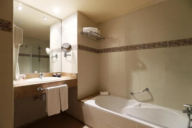 جناح جونيور، Hotel Guitart Central Park Aqua Resort 6/6