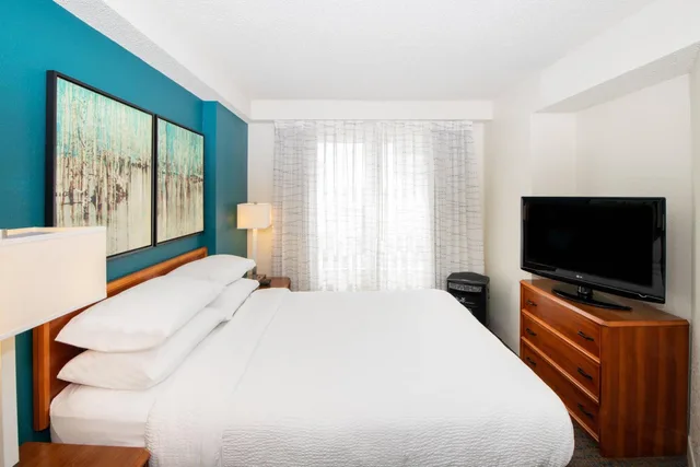 1 Bedroom, Pure, Wellness, Suite, Queen Bed, Allergy Friendly، Residence Inn by Marriott Newark Silicon Valley 2/6