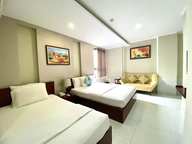 Vip, Double Bed، Mi Linh Hotel 3/5