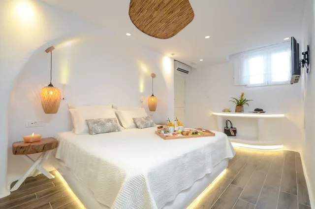Sunken, Suite, King Bed, 2 Sofa, Naxos Island Escape Suites 2/3