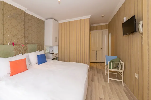 غرفة بسرير مزدوج أو سريرين منفصلين، Walnut Shell Hotel 4/6