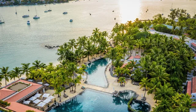 غرفة غراند، Mauricia Beachcomber Resort Spa 1/1