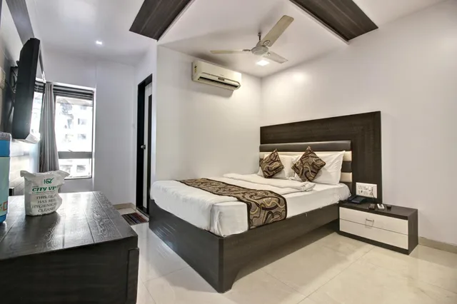 Standard, with Fan, Hotel City View 1/3