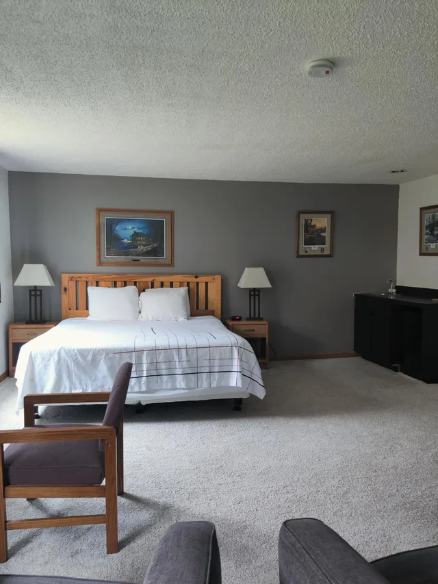 جناح، Americas Best Value Inn & Suites International Falls 1/5