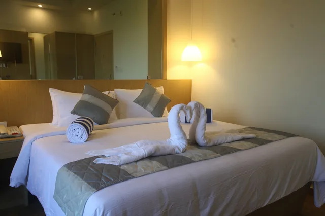 غرفة فاخرة بسرير كينج وسرير كوين، Ginger Kochi Mg Road 1/7