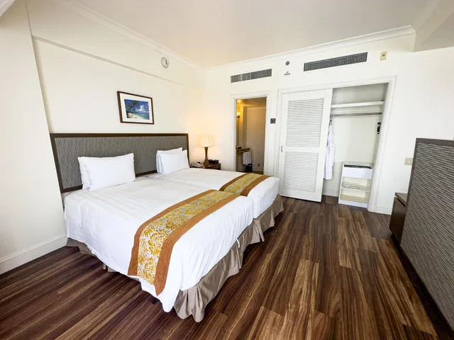 غرفة بريميير بسرير بطابقين، Lotte Hotel Guam 1/1