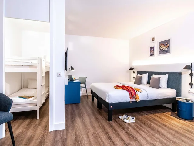جناح متصل عائلي بسريرين مزدوجين، Ibis Styles Hamburg Alster City 3/7