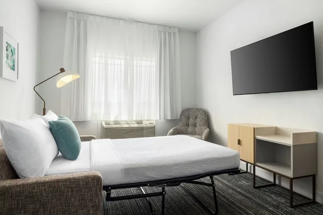 جناح ديلوكس بسرير كينج مع أريكة، Extended Stay Minot 1/3