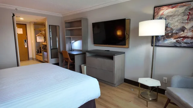غرفة ديلوكس مفردة بسرير كينج، Lincoln Hotel Monterey Park Los Angeles 10/10