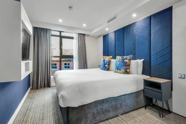 Liberty, Suite, Double Bed، Roomzzz Leeds City Centre 2/6
