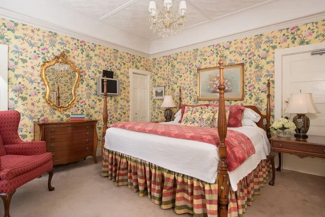 جناح بسرير كينج بحمام خاص، The Inn at Ormsby Hill 1/3
