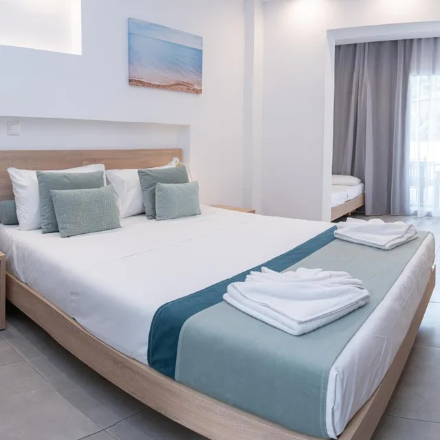 Junior Suite, Shared Pool، Delfinia Resort Hotel - All Inclusive 1/8