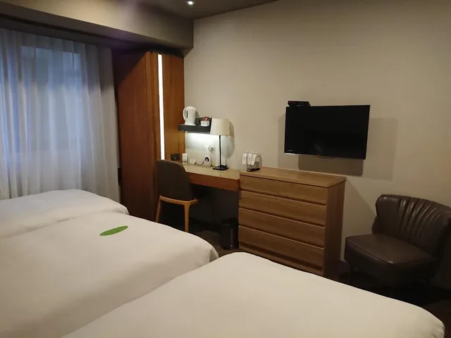 غرفة ثلاثية بثلاثة أسرّة، Simple Plus Hotel 1/1