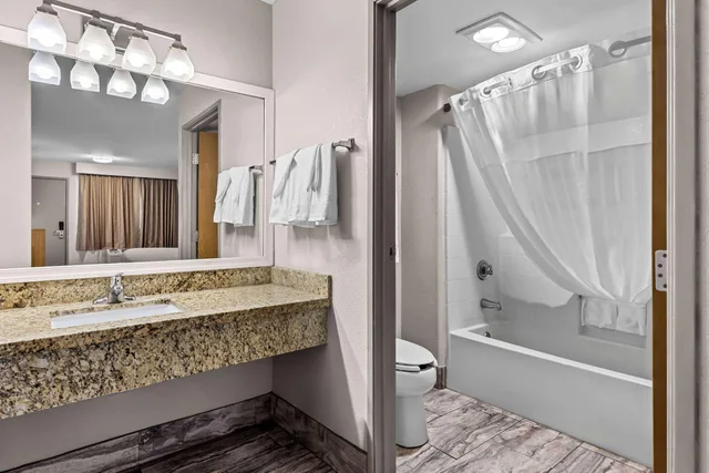 غرفة بسرير كينج، Days Inn by Wyndham Buckeye 5/5