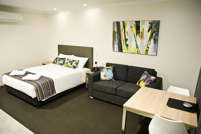 غرفة قياسية بسرير كوين، Roma Central Motel 2/5