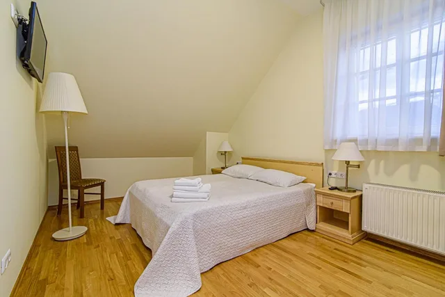 غرفة رباعية، Hotel Domus Maria 5/7