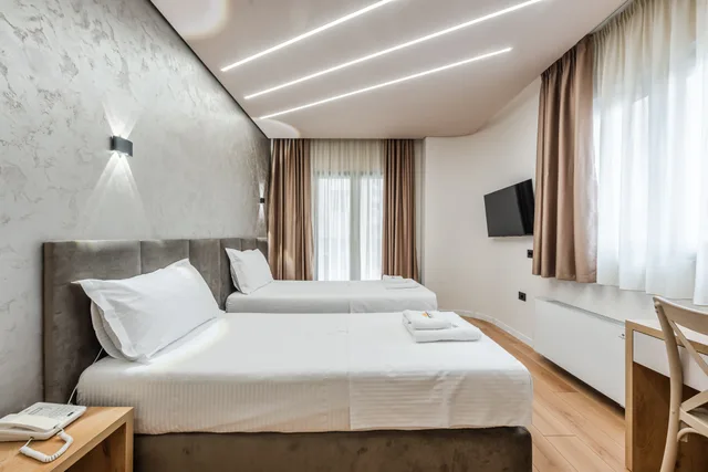 غرفة سوبيريور بسريرين منفصلين بشرفة، Relax Inn Hotel 1/3