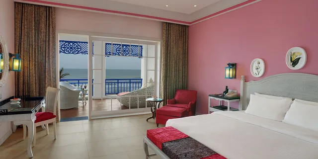 غرفة بسرير مزدوج بإطلالة على البحر، MAYFAIR Palm Beach Resort 6/10