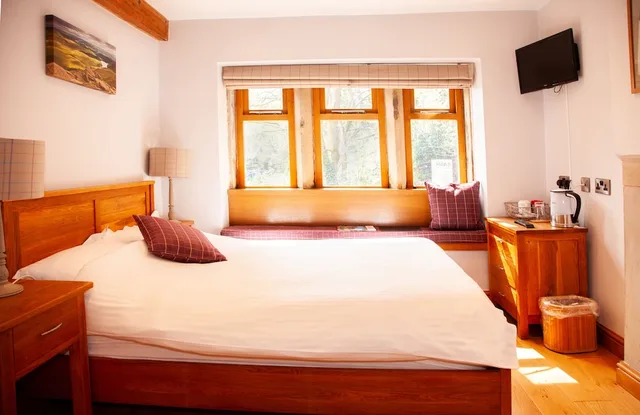 Standard, Double Bed, The Rooms at the Nook 2/8