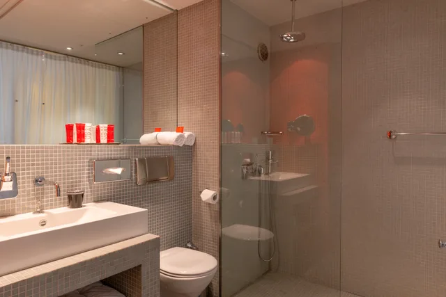 غرفة سوبيريور مفردة، Golden Tulip Opera de Noailles 4/5