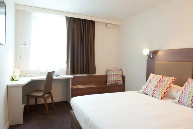 غرفة قياسية ثلاثية، CAMPANILE LIMOGES CENTRE - GARE 3/10