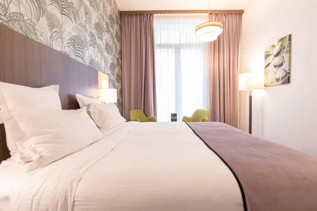 غرفة بسرير كوين مع أريكة، Quality Hotel Bordeaux Centre 4/10