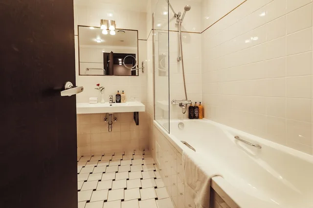 Loft, Queen Bed, Promenade Hotel 7/7