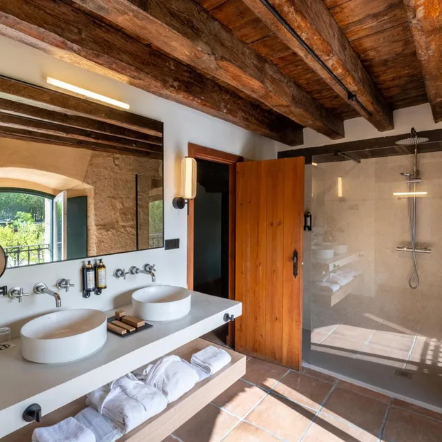 جناح، Hacienda Zorita 5/10