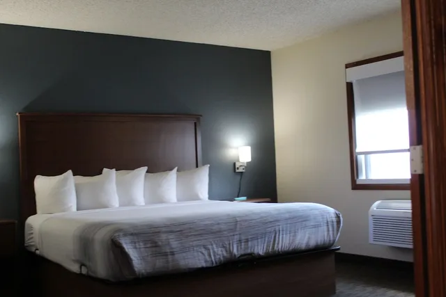 غرفة ديلوكس بسرير كينج لذوي الإعاقة، AmericInn by Wyndham Windsor Ft. Collins 3/4