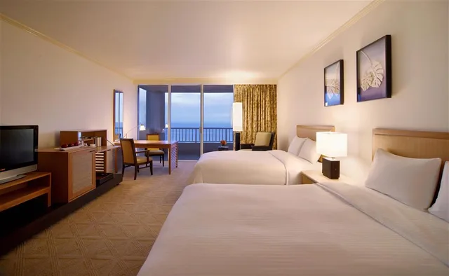 غرفة بسريرين منفصلين، Hyatt Regency Guam 2/3