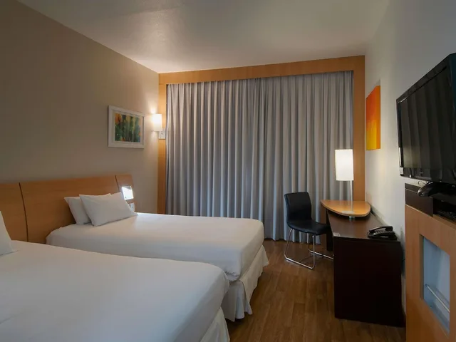 غرفة سوبيريور بسريرين منفصلين، Novotel Porto Alegre Tres Figueiras 4/9