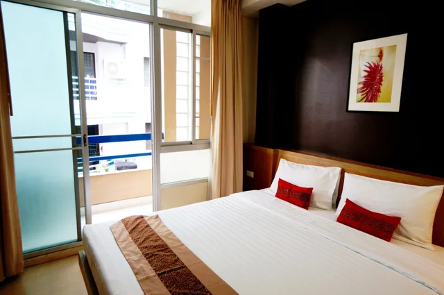 استوديو بسرير كينج، Silom Convent Garden 1/8