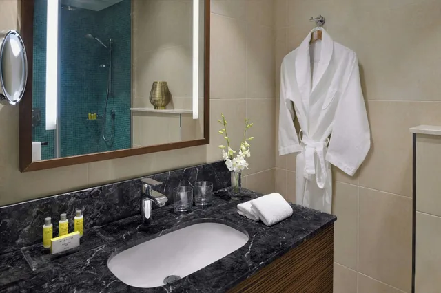 جناح بريميوم بغرفتي نوم، شقق ماريوت الفندقية بالخبر(Marriott Executive Apartments Al Khobar) 3/4