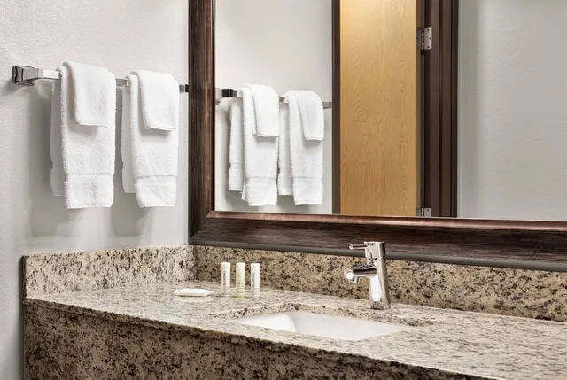 غرفة بسرير كينج، Americinn By Wyndham Bemidji 10/10