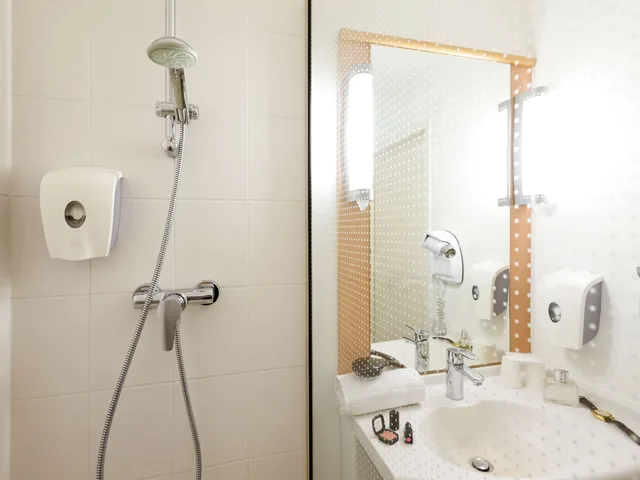 غرفة بسريرين منفصلين، Ibis Brussels Airport 8/8