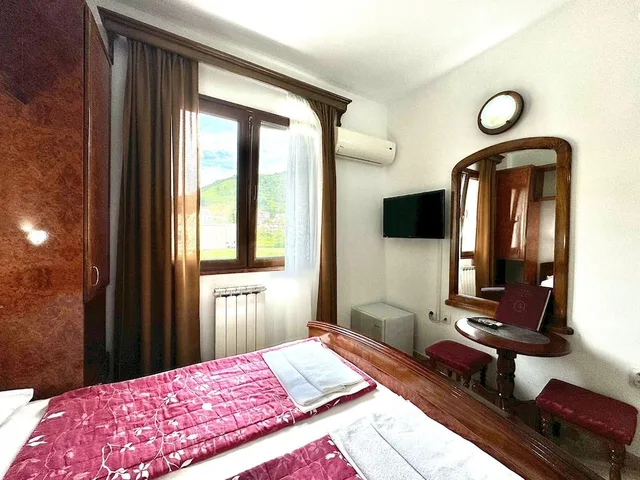 غرفة قياسية بسرير مزدوج، Hotel Grbalj 1/4