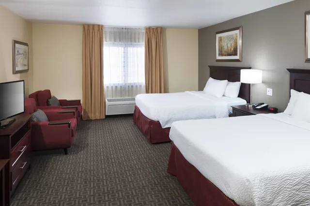 studio, 2 queen beds, Towneplace Suites Texarkana 2/6