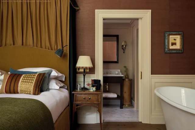 جناح جونيور بسرير كينج، GRANGE BLOOMS HOTEL 4/6